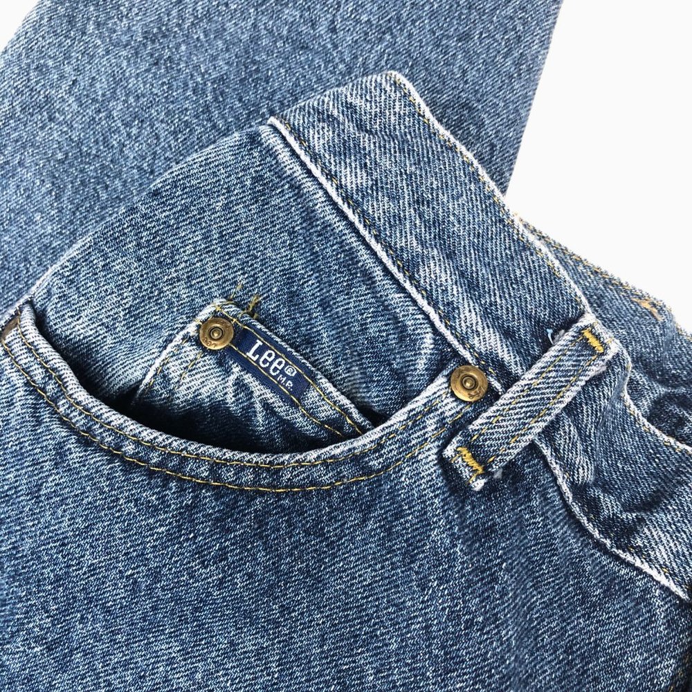 Vintage Lee High Waisted Mom Jeans - Picture 4 of 7